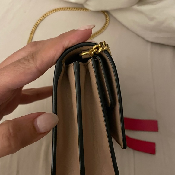 Valentino Garavani VLogo Chain Bag - Picture 9 of 13